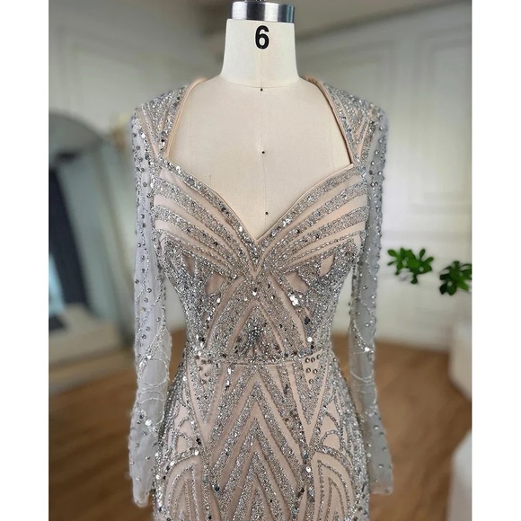 2024 Wedding / evening/ prom luxury long gown dress - Picture 2 of 4